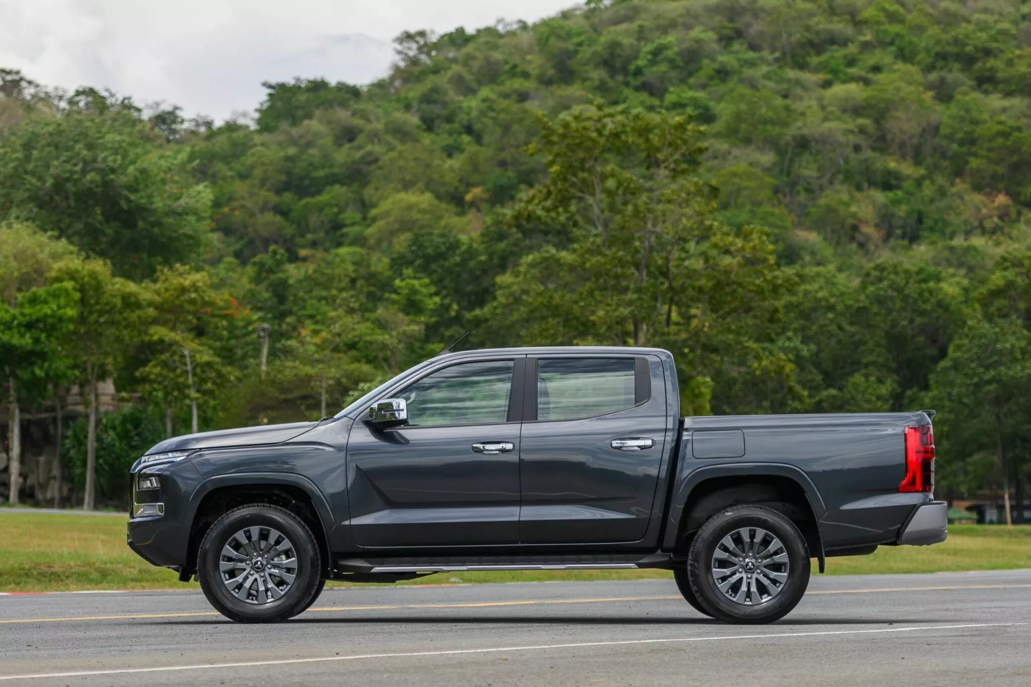 ميتسوبيشي L200 الجيل السادس الجديد ينطلق رسمياً بمحرك أقوى وخارجية صندوقية جاهزة للدروب الوعرة 20