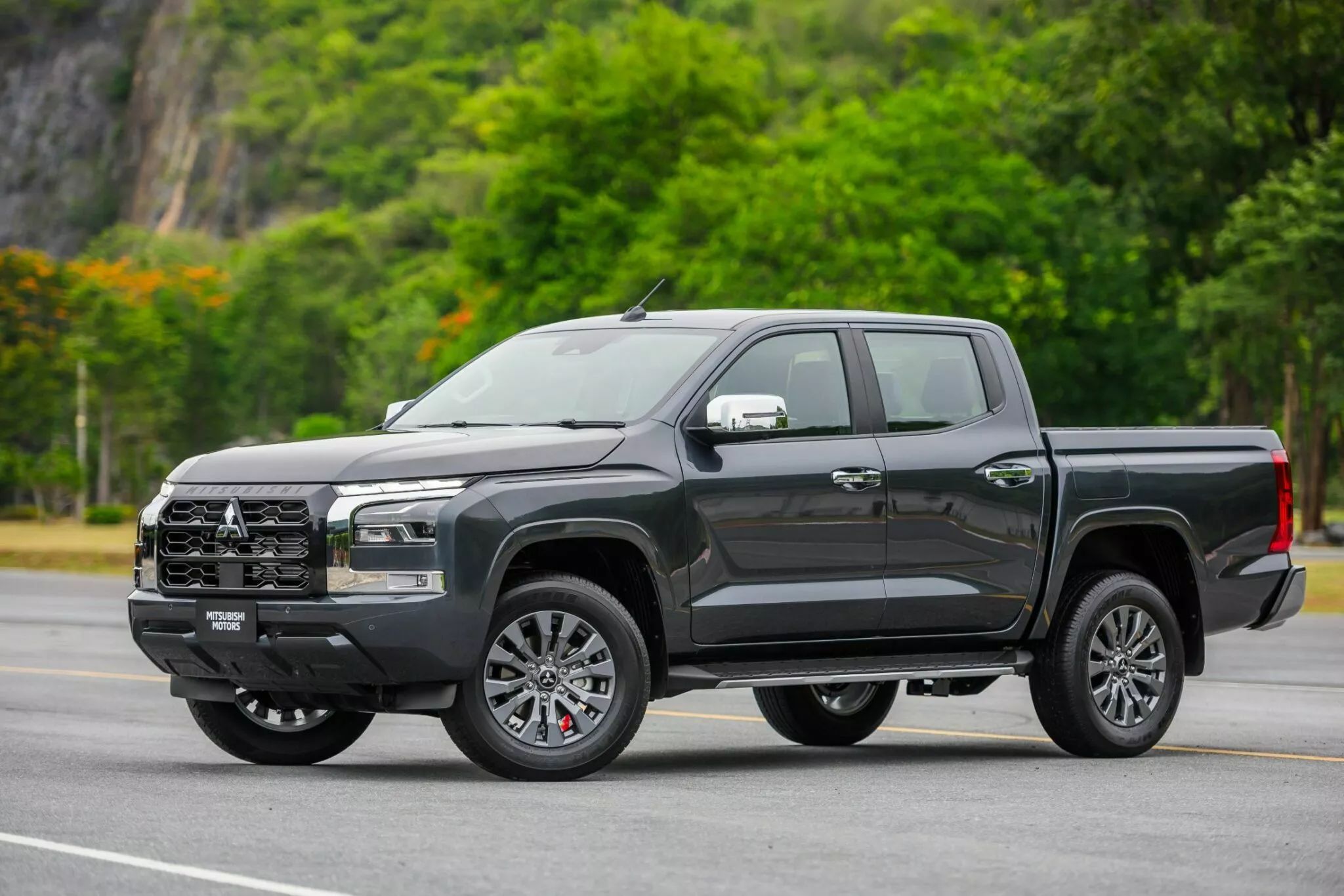 ميتسوبيشي L200 الجيل السادس الجديد ينطلق رسمياً بمحرك أقوى وخارجية صندوقية جاهزة للدروب الوعرة 22