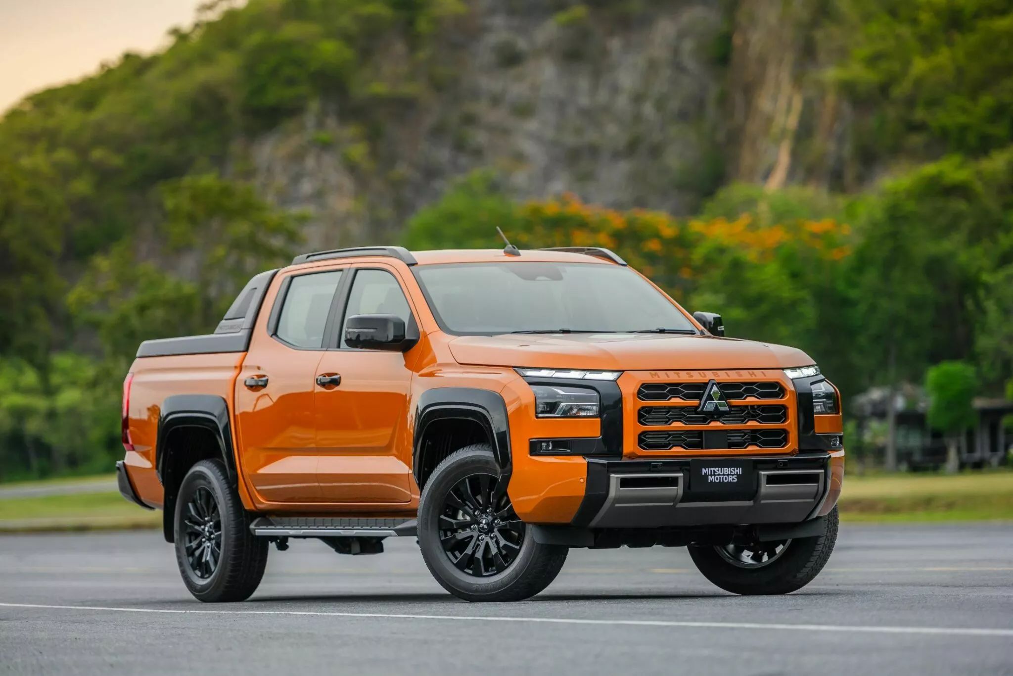 ميتسوبيشي L200 الجيل السادس الجديد ينطلق رسمياً بمحرك أقوى وخارجية صندوقية جاهزة للدروب الوعرة 9