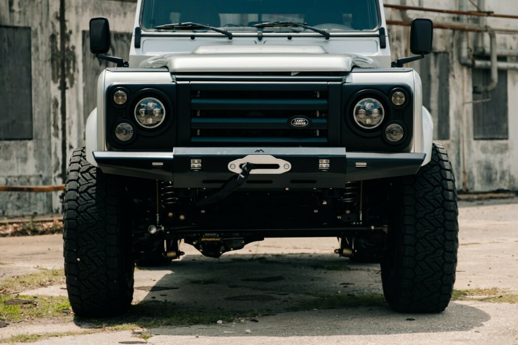 شاحنة لاندروفر ديفندر كلاسيكية تحصل على عملية تجديد رائعة من شركة هيمالايا الأمريكية شاحنة لاندروفر ديفندر كلاسيكية تحصل على عملية تجديد رائعة من شركة هيمالايا الأمريكية 10