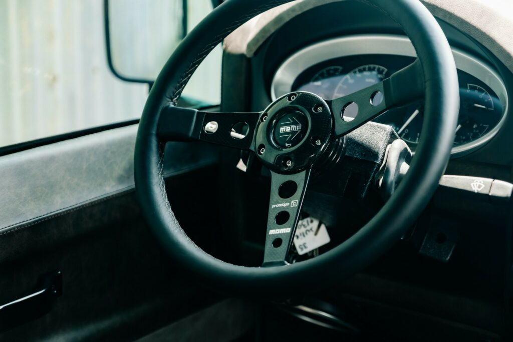 شاحنة لاندروفر ديفندر كلاسيكية تحصل على عملية تجديد رائعة من شركة هيمالايا الأمريكية شاحنة لاندروفر ديفندر كلاسيكية تحصل على عملية تجديد رائعة من شركة هيمالايا الأمريكية 17