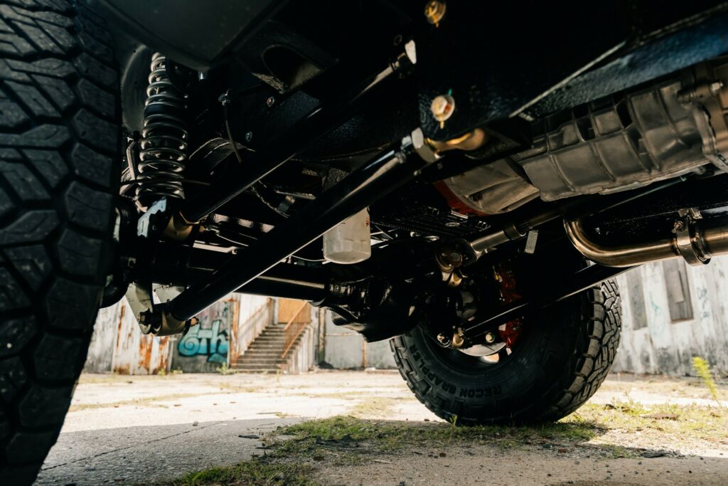 شاحنة لاندروفر ديفندر كلاسيكية تحصل على عملية تجديد رائعة من شركة هيمالايا الأمريكية شاحنة لاندروفر ديفندر كلاسيكية تحصل على عملية تجديد رائعة من شركة هيمالايا الأمريكية 3