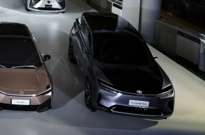 تويوتا تستعد لبناء SUV كهربائية جديدة كلياً بثلاثة صفوف مقاعد بالتعاون مع سوبارو 2