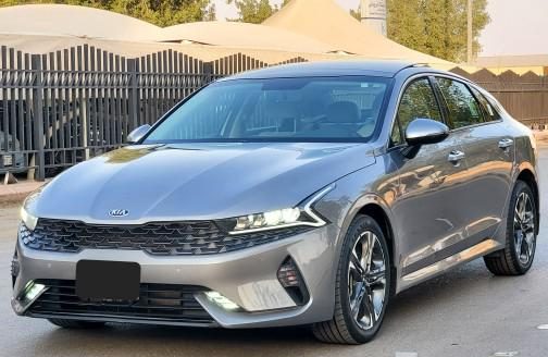 أبرز مواصفات كيا K5 2021 السيدان الشبابية وأسعارها في السعودية أبرز مواصفات كيا K5 2021 السيدان الشبابية وأسعارها في السعودية 7