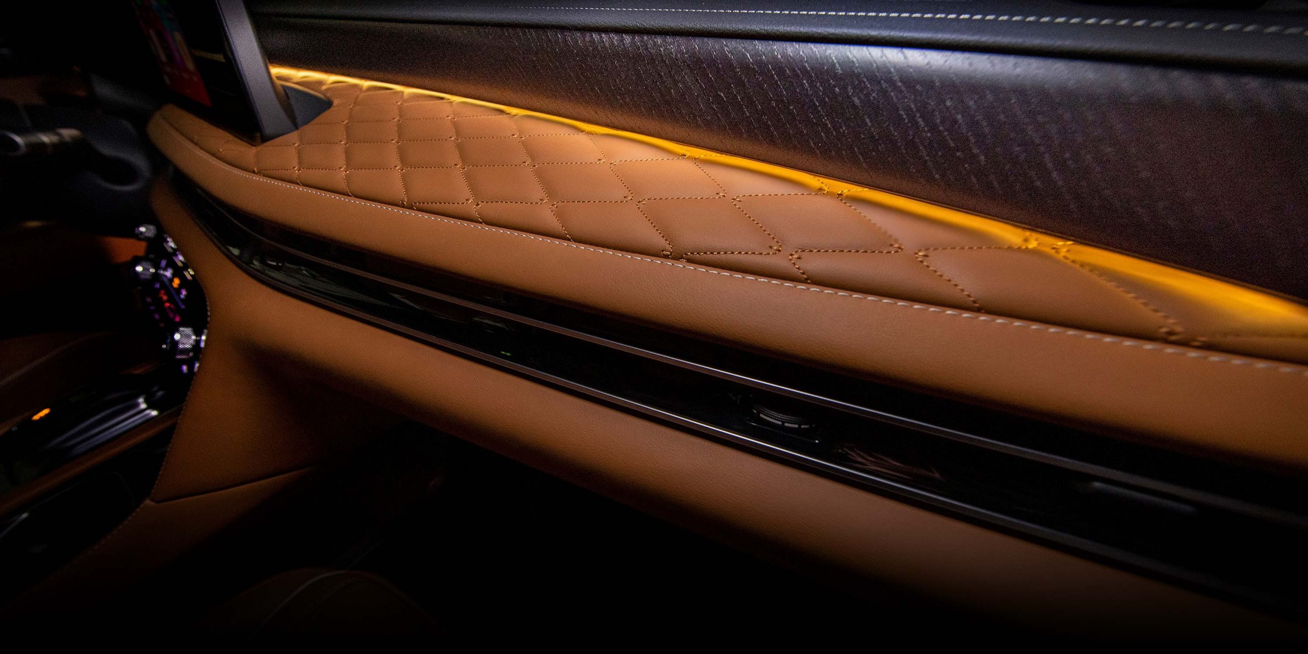 انفينيتي QX60 2023.. تعرف على مزايا الكروس أوفر العائلية الفاخرة انفينيتي QX60 2023.. تعرف على مزايا الكروس أوفر العائلية الفاخرة 6