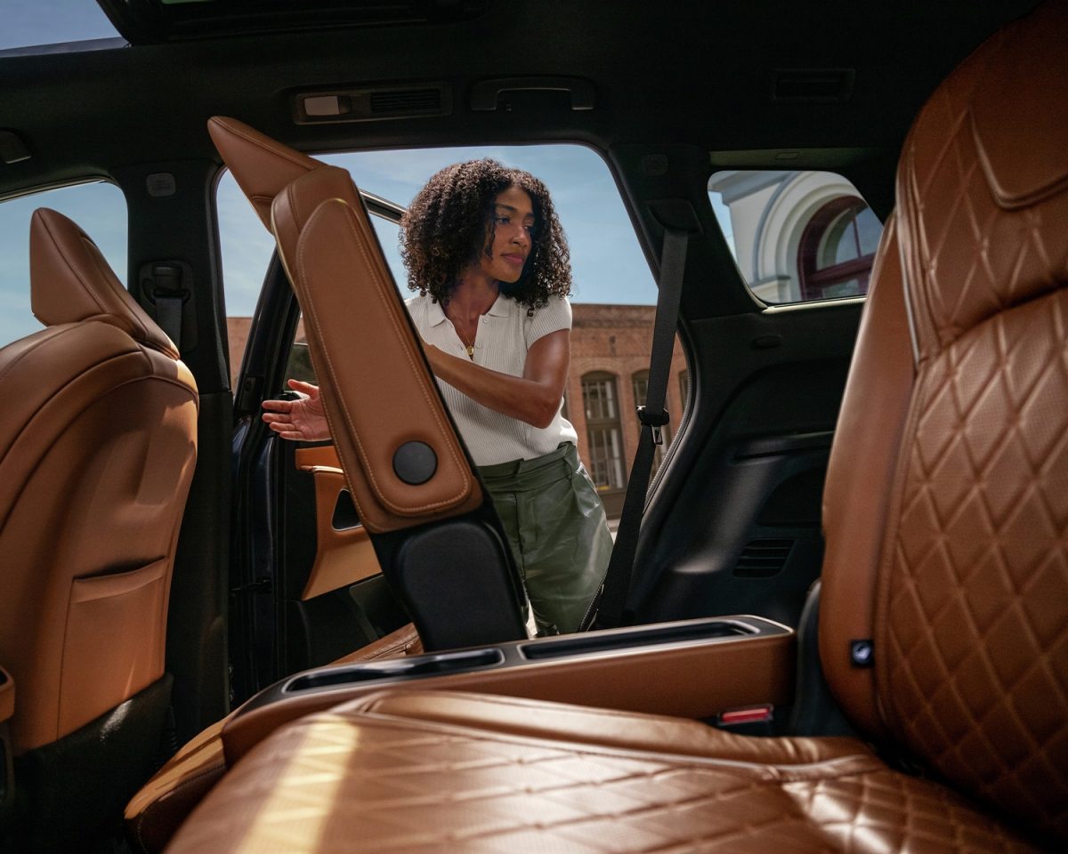 انفينيتي QX60 2023.. تعرف على مزايا الكروس أوفر العائلية الفاخرة انفينيتي QX60 2023.. تعرف على مزايا الكروس أوفر العائلية الفاخرة 5