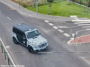 مرسيدس جي كلاس 2024 فيس ليفت الجديدة تظهر أثناء اختبارها في الطرق العامة مرسيدس جي كلاس 2024 فيس ليفت الجديدة تظهر أثناء اختبارها في الطرق العامة 1