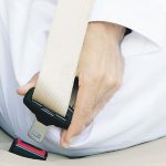 “المرور” يوضح مخاطر عدم ارتداء حزام الأمان..وهذه عقوبة مخالفته 1