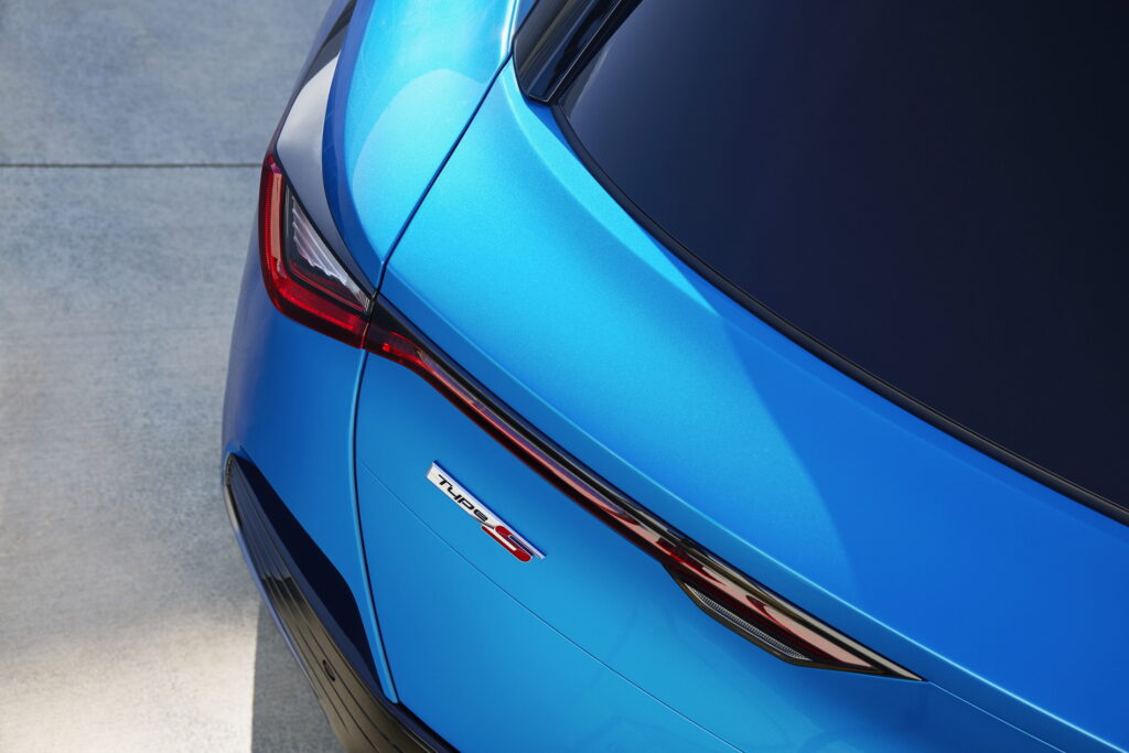 علامة هوندا الفاخرة اكيورا تكشف عن ZDX الكهربائية الجديدة كلياً بقوة تصل إلى 500 حصان! علامة هوندا الفاخرة اكيورا تكشف عن ZDX الكهربائية الجديدة كلياً بقوة تصل إلى 500 حصان! 6