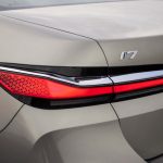 بي-ام-دبليو-الفئة-السابعة-2023-المربع-نت-6