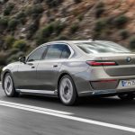 بي-ام-دبليو-الفئة-السابعة-2023-المربع-نت-8