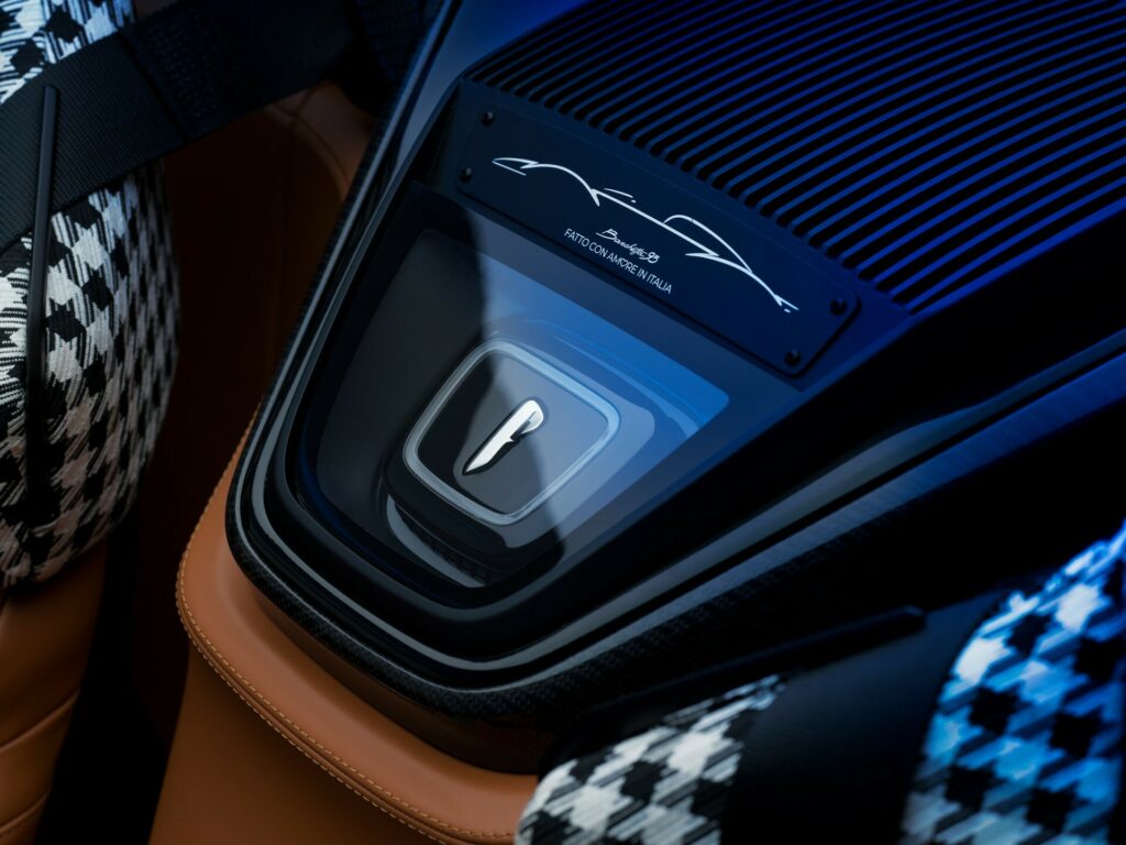 بينينفارينا تدشن B95 الكهربائية بقوة 1,900 حصان وسعر يبدأ من 4.4 مليون يورو! بينينفارينا تدشن B95 الكهربائية بقوة 1,900 حصان وسعر يبدأ من 4.4 مليون يورو! 7