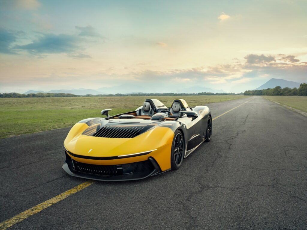 بينينفارينا تدشن B95 الكهربائية بقوة 1,900 حصان وسعر يبدأ من 4.4 مليون يورو! بينينفارينا تدشن B95 الكهربائية بقوة 1,900 حصان وسعر يبدأ من 4.4 مليون يورو! 3