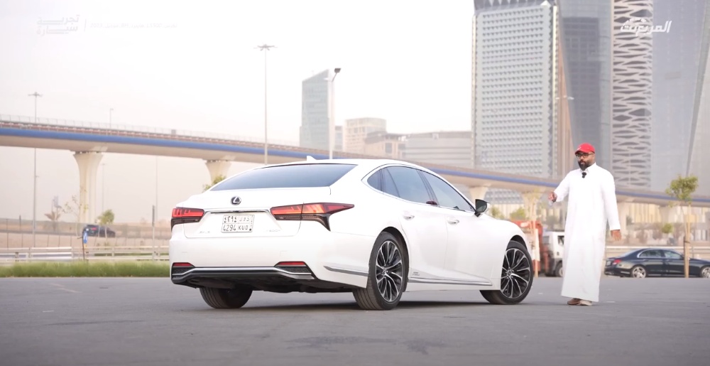 لكزس LS 2024 الجديدة بجميع الفئات والاسعار المتوفرة عند الوكيل وابرز العيوب والمميزات لكزس LS 2024 الجديدة بجميع الفئات والاسعار المتوفرة عند الوكيل وابرز العيوب والمميزات 56