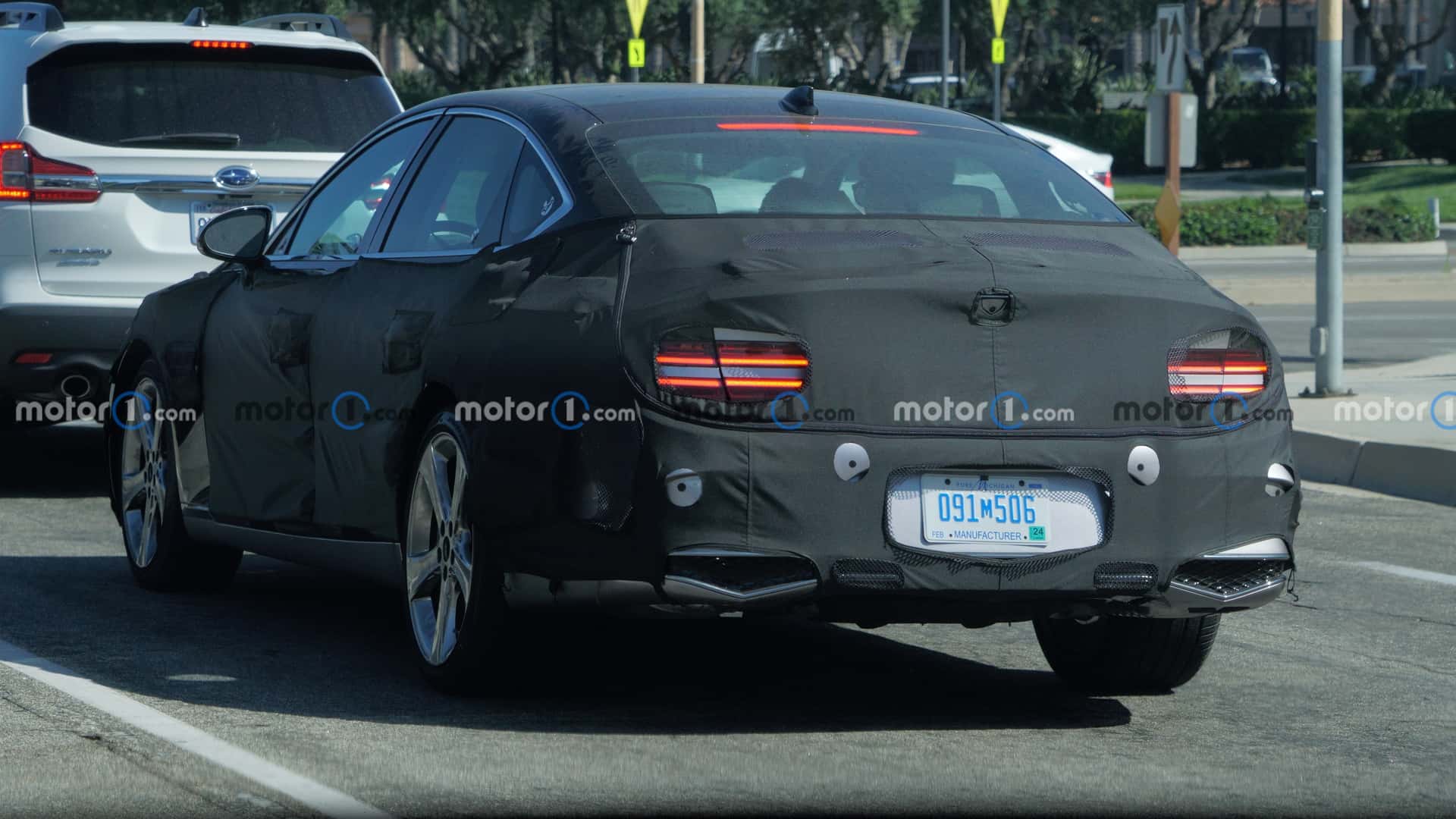 جينيسيس G80 فيس ليفت تظهر بصور تجسسية بتحديثات خارجية وداخلية جديدة جينيسيس G80 فيس ليفت تظهر بصور تجسسية بتحديثات خارجية وداخلية جديدة 6