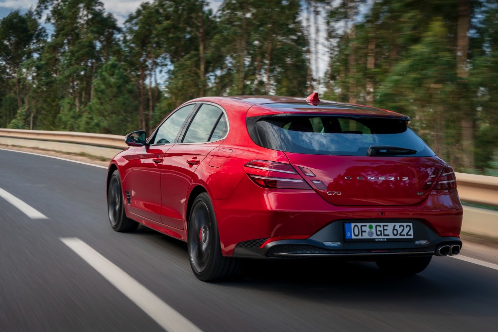 جينيسيس-g70-شوتينج-بريك-2023-المربع-نت-5