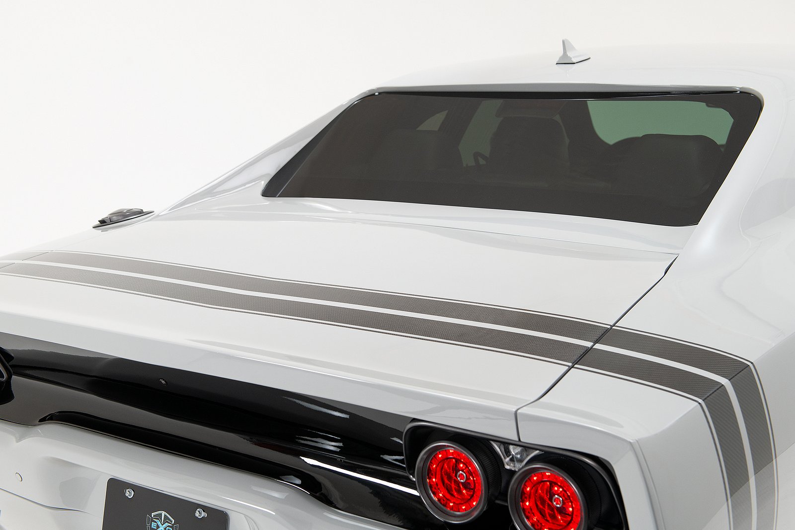 دودج تشالنجر هيلكات تحصل على مظهر تشارجر الكلاسيكية من ستينيات القرن الماضي بقوة 885 حصان دودج تشالنجر هيلكات تحصل على مظهر تشارجر الكلاسيكية من ستينيات القرن الماضي بقوة 885 حصان 7