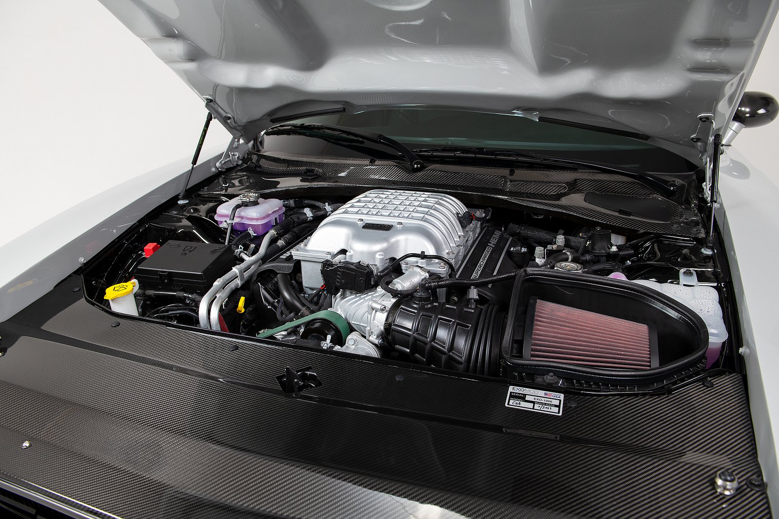 دودج تشالنجر هيلكات تحصل على مظهر تشارجر الكلاسيكية من ستينيات القرن الماضي بقوة 885 حصان دودج تشالنجر هيلكات تحصل على مظهر تشارجر الكلاسيكية من ستينيات القرن الماضي بقوة 885 حصان 8