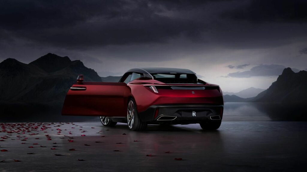 رولز رويس تكشف عن دروب تيل لا روز نوار الحصرية للغاية بأربع نسخ فقط حول العالم رولز رويس دروب تيل لا روز نوار