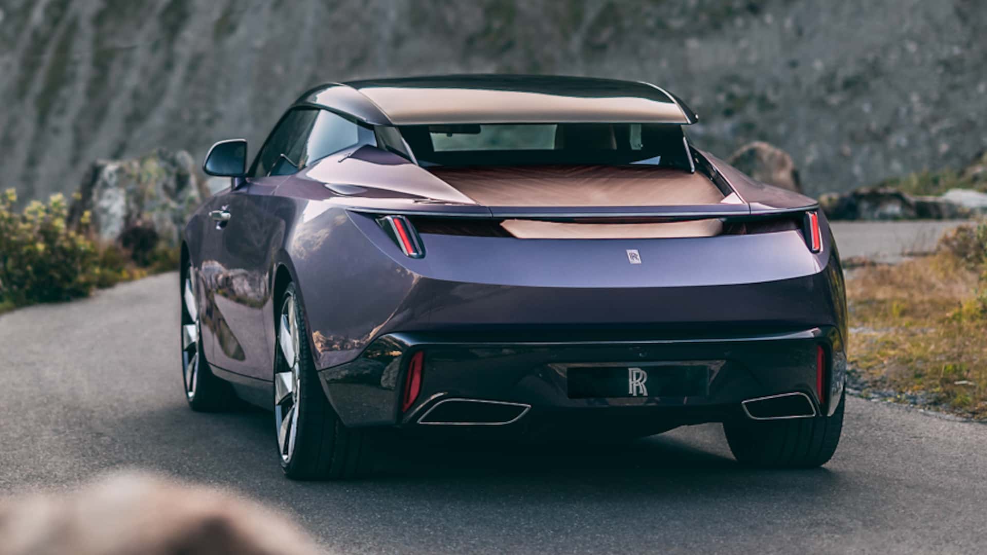 رولزرويس تكشف عن إصدار دروب تيل أميثِست الحصري الجديد بسعر 94 مليون ريال وخارجية بنفسجية 13