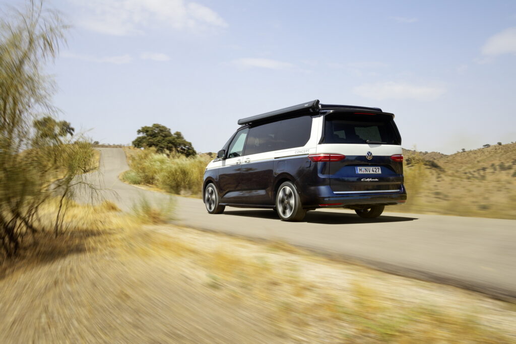 شاحنة فولكس واجن كاليفورنيا الاختبارية للتخييم تنكشف رسمياً بلغة تصميم جديدة ومحرك هايبرد شاحنة فولكس واجن كاليفورنيا الاختبارية للتخييم تنكشف رسمياً بلغة تصميم جديدة ومحرك هايبرد 17