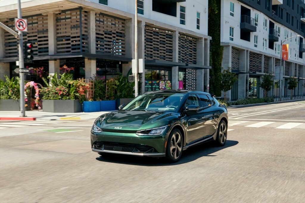 كيا EV6 تحصل على إصدار حصري للاحتفال بلقب أفضل سيارة متعددة الاستخدامات لهذا العام كيا EV6 تحصل على إصدار حصري للاحتفال بلقب أفضل سيارة متعددة الاستخدامات لهذا العام 10