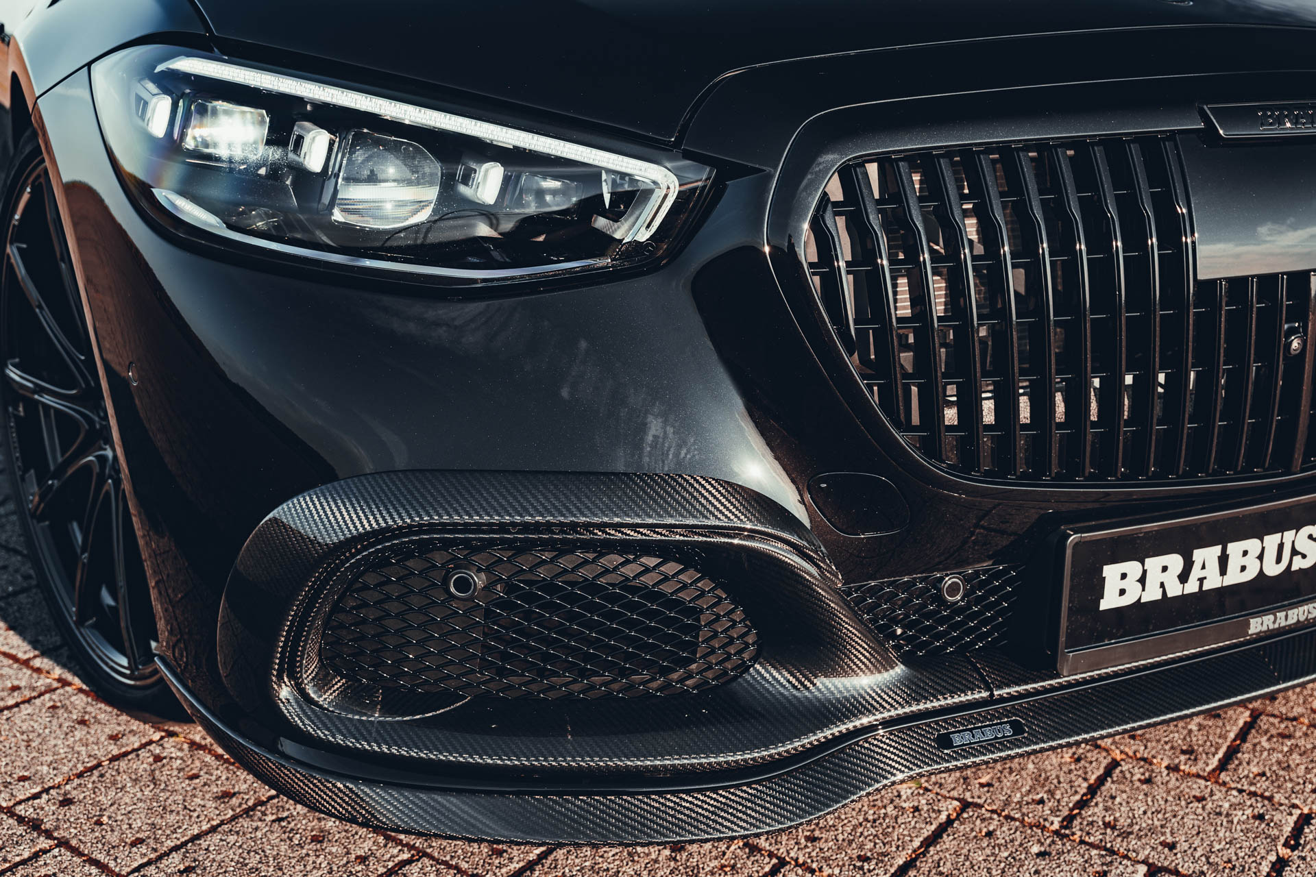 مرسيدس مايباخ S680 تحصل على حزمة تعديلات جريئة من برابوس بقوة 850 حصان مرسيدس مايباخ S680 من برابوس