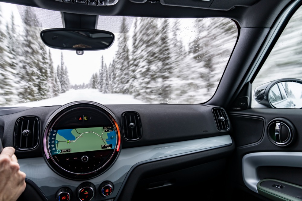 ميني-كونتري-مان-2023-المربع-نت-2-19