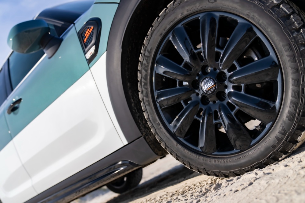 ميني-كونتري-مان-2023-المربع-نت-2-30