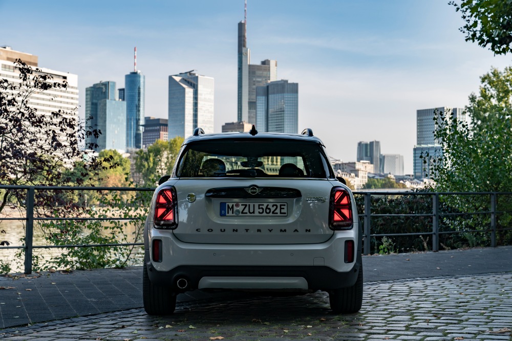 ميني-كونتري-مان-2023-المربع-نت-23