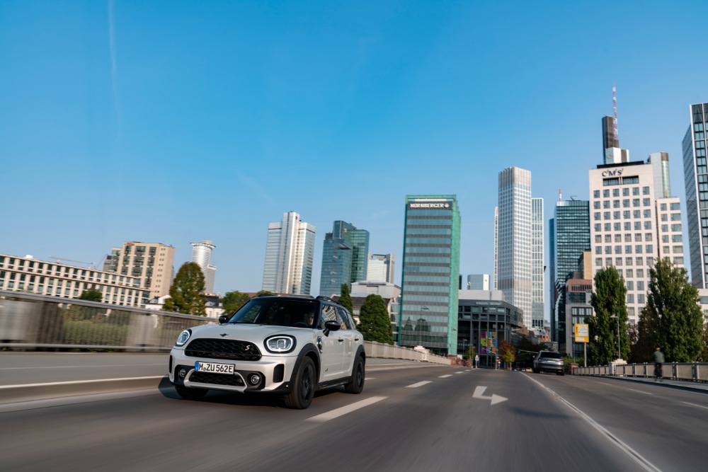 ميني-كونتري-مان-2023-المربع-نت-4