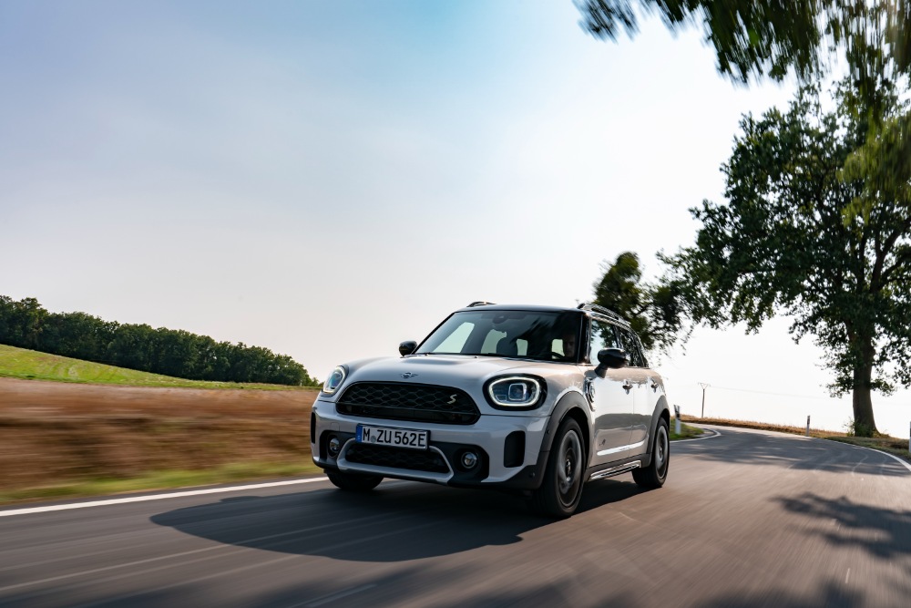 ميني-كونتري-مان-2023-المربع-نت-6