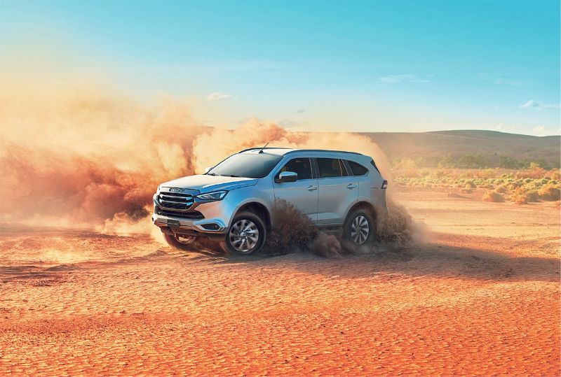 صور ايسوزو MUX 2025 وألوان الجيب اليابانية لدى وكيلها ايسوزو mux 2023 التصميم