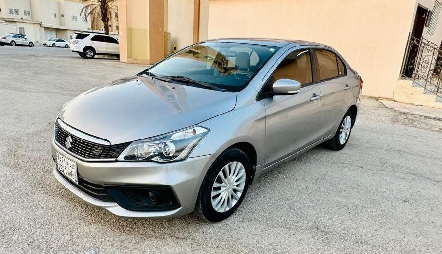 سوزوكي سياز 2020: كم سعر السيدان الاقتصادية في السعودية؟ سوزوكي سياز 2020: كم سعر السيدان الاقتصادية في السعودية؟ 5