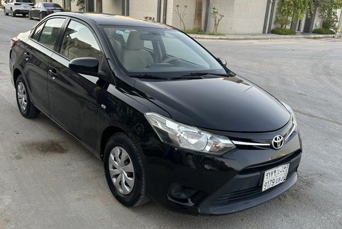 كم سعر تويوتا ياريس 2015 وأبرز مواصفاتها في السوق السعودي؟ كم سعر تويوتا ياريس 2015 وأبرز مواصفاتها في السوق السعودي؟ 8