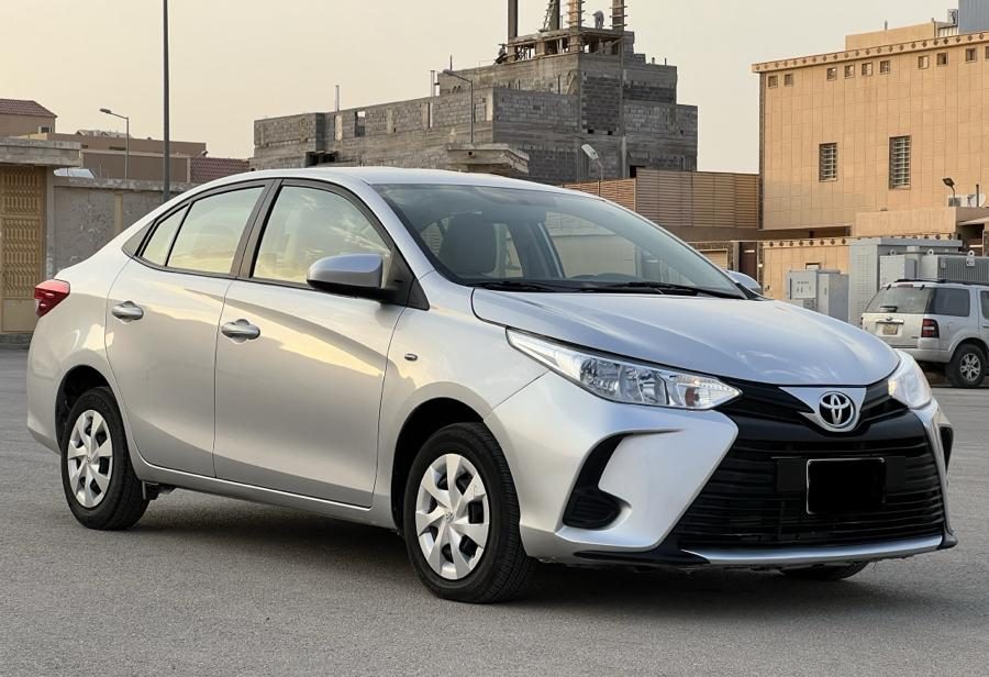 كم سعر تويوتا ياريس 2021 وأبرز مواصفاتها في السعودية؟ كم سعر تويوتا ياريس 2021 وأبرز مواصفاتها في السعودية؟ 7