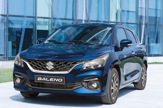 مواصفات سوزوكي بالينو 2024 سيارة اقتصادية تناسب الشباب مواصفات سوزوكي بالينو 2024 سيارة اقتصادية تناسب الشباب 1