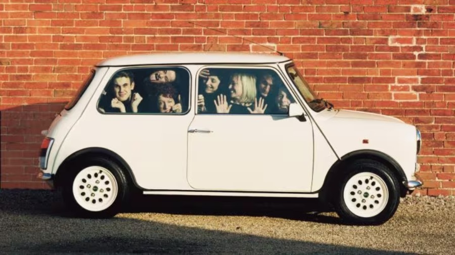 تصميم سيارات ميني المثالي.. كلام في حب التصميم المدمج للعلامة البريطانية تصميم سيارات ميني المثالي.. كلام في حب التصميم المدمج للعلامة البريطانية 2