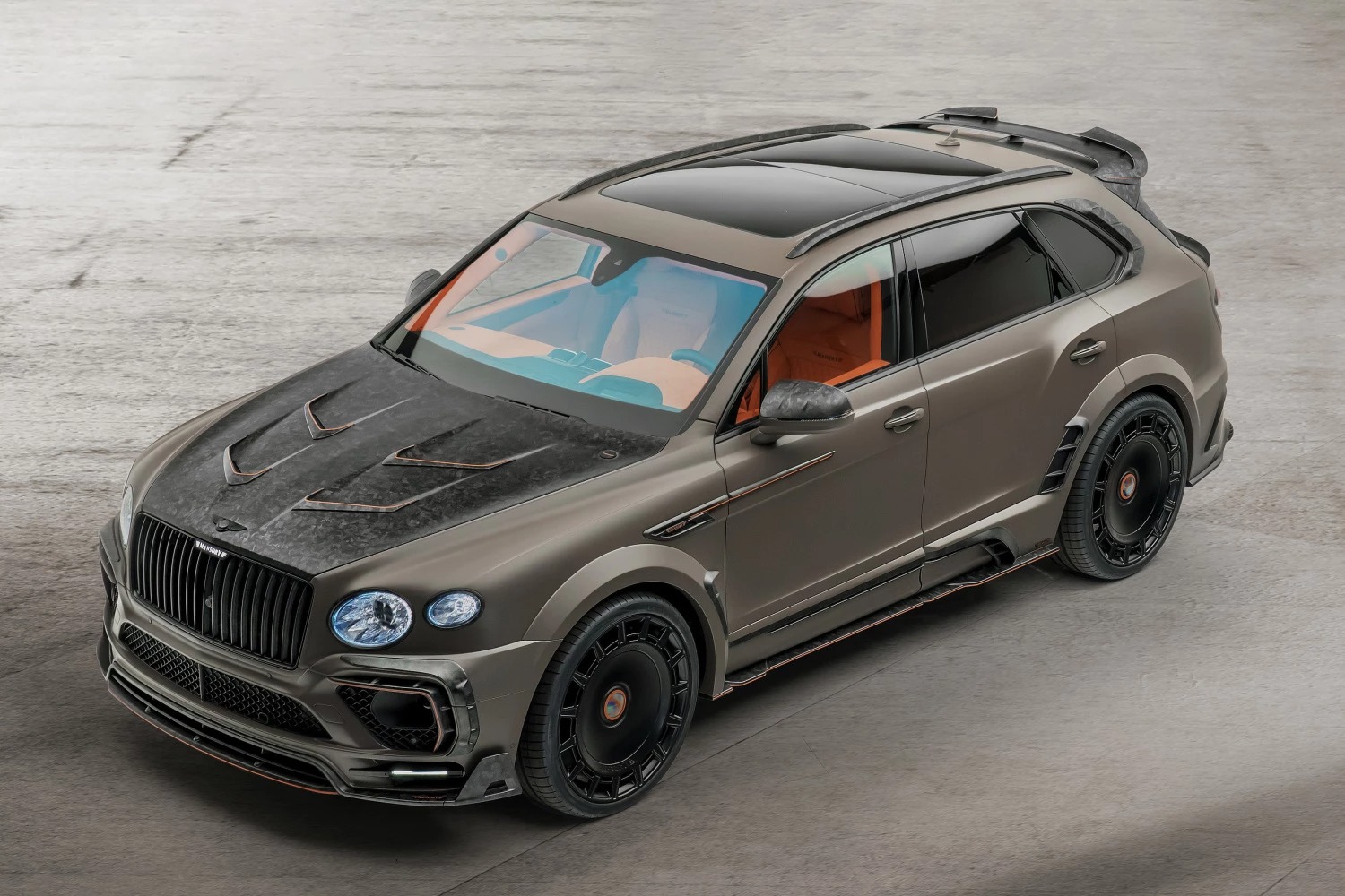 بنتلي بنتايجا تحصل على إصدار حصري من مانسوري بداخلية برتقالية صاخبة وقوة 750 حصان بنتلي بنتايجا تحصل على إصدار حصري من مانسوري بداخلية برتقالية صاخبة وقوة 750 حصان 3