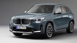 بي ام دبليو iX1 eDrive20 الكهربائية تنكشف رسمياً بداخلية فاخرة وسعر تنافسي بي ام دبليو iX1 eDrive20