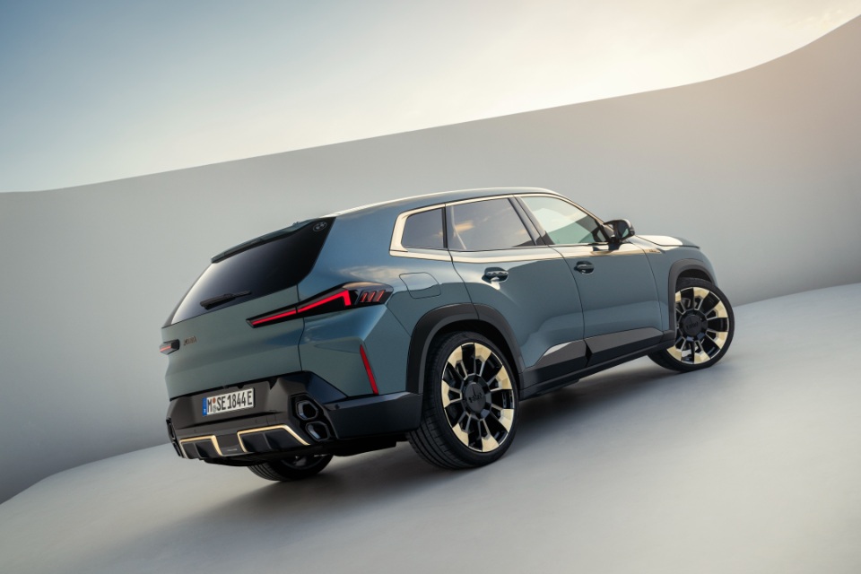 بي-ام-دبليو-xm-المربع-نت-2024-5