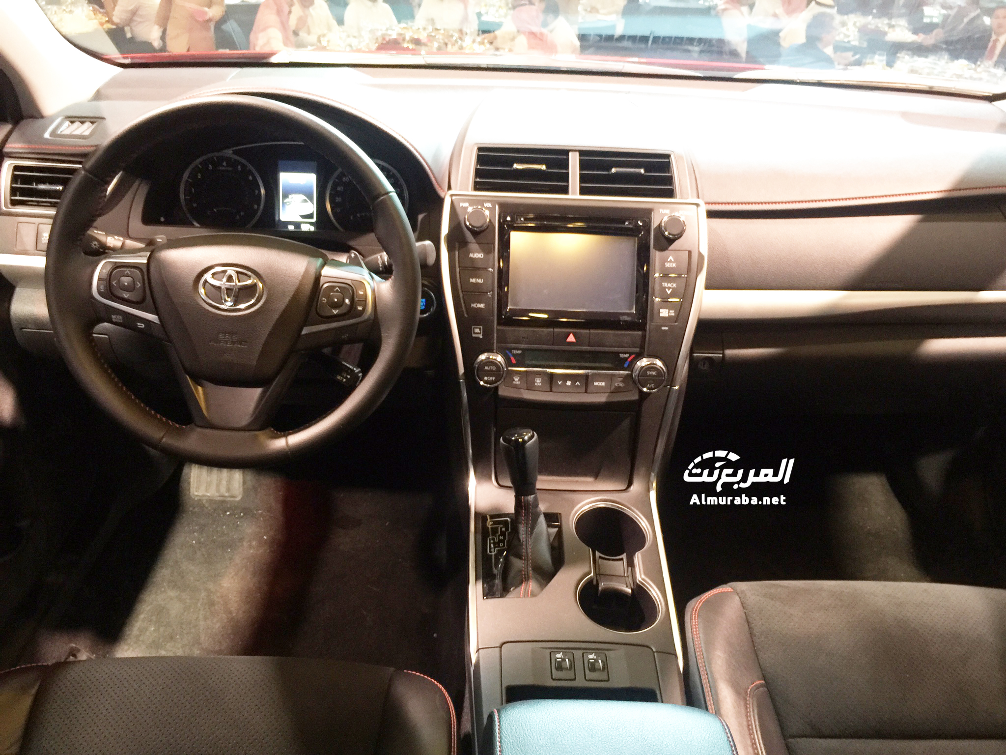 أسعار تويوتا كامري 2016 وأبرز مواصفات السيدان اليابانية في السعودية أسعار تويوتا كامري 2016 وأبرز مواصفات السيدان اليابانية في السعودية 4