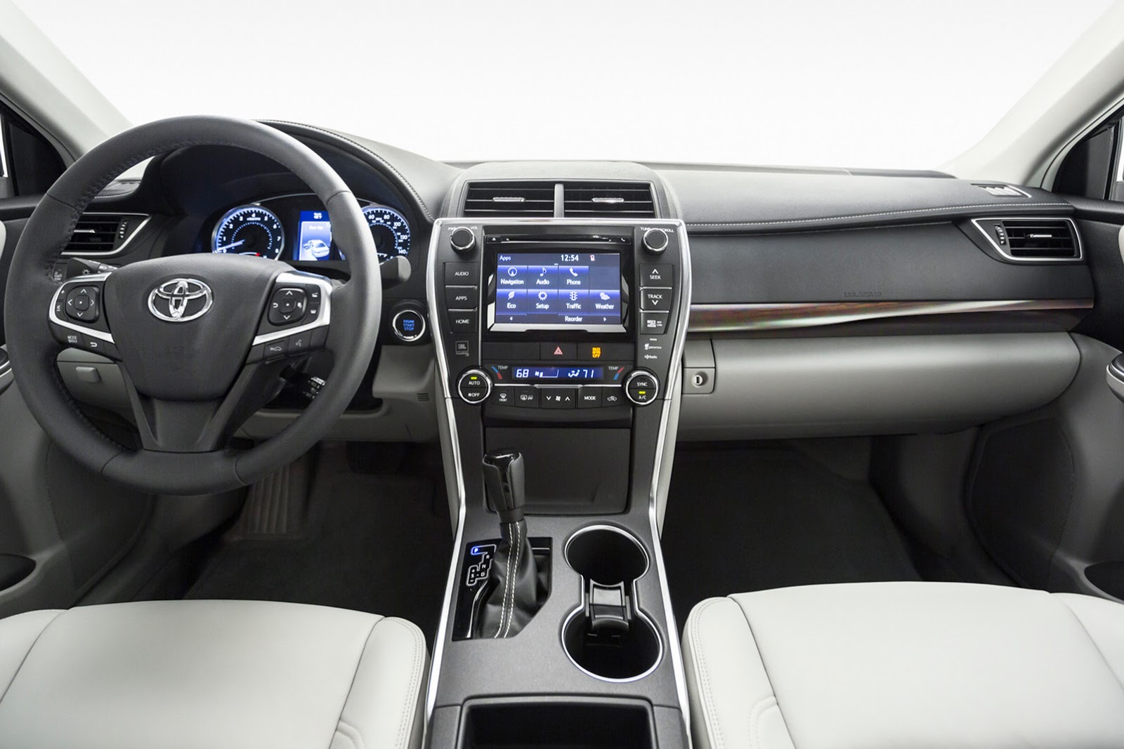 كم سعر تويوتا كامري 2017 في السعودية ومن أين تشتريها؟ كم سعر تويوتا كامري 2017 في السعودية ومن أين تشتريها؟ 3