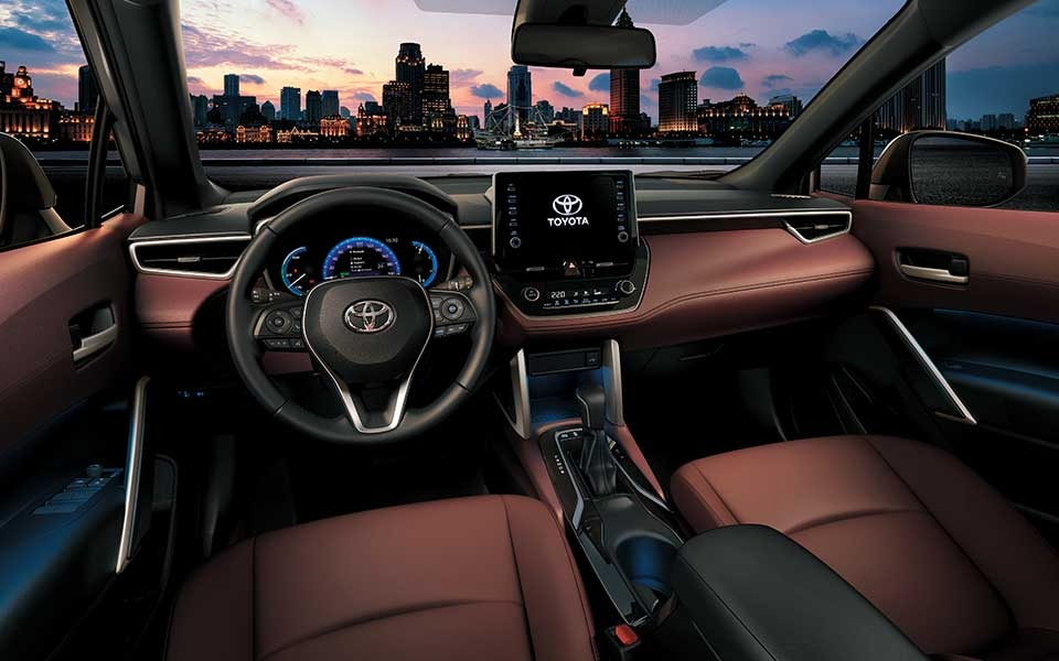 كم سعر سيارة تويوتا كورولا كروس 2021 في السوق السعودي؟ كم سعر سيارة تويوتا كورولا كروس 2021 في السوق السعودي؟ 3