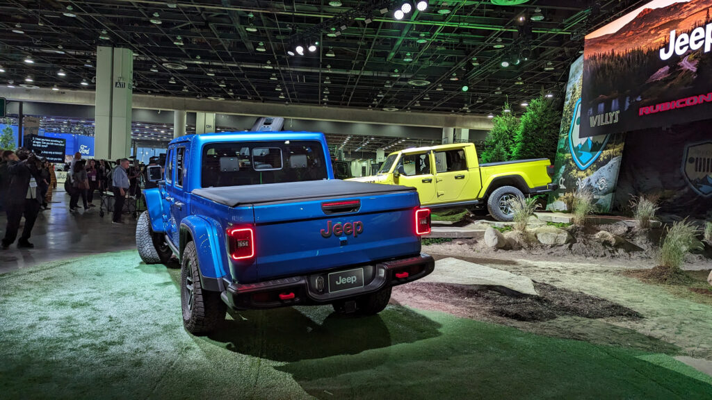 ملخص معرض ديترويت الدولي للسيارات لعام 2023 "أهم السيارات الجديدة" جيب جلاديتور موديل 2024