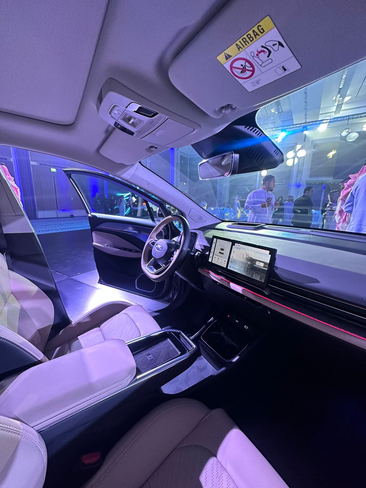 جيلي جيومتري C 2024: أبرز مميزات الكروس أوفر الكهربائية في السعودية جيلي جيومتري C 2024: أبرز مميزات الكروس أوفر الكهربائية في السعودية 2