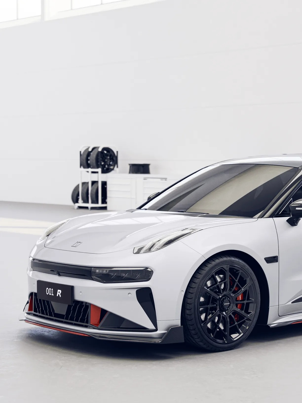 جيلي تكشف عن زيكر 001 FR الكهربائية بقوة 1265 حصان لمنافسة تيسلا موديل S بلاد جيلي تكشف عن زيكر 001 FR الكهربائية بقوة 1265 حصان لمنافسة تيسلا موديل S بلاد 11