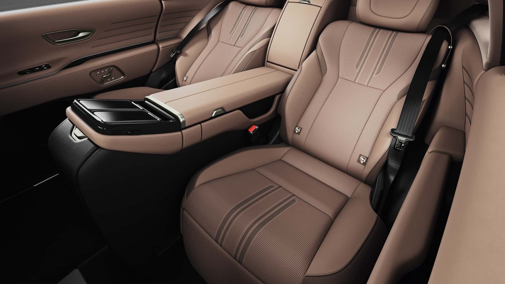 كم سعر تويوتا سنشري 2024 SUV الفاخرة ذات النسخ المحدودة؟ كم سعر تويوتا سنشري 2024 SUV الفاخرة ذات النسخ المحدودة؟ 13