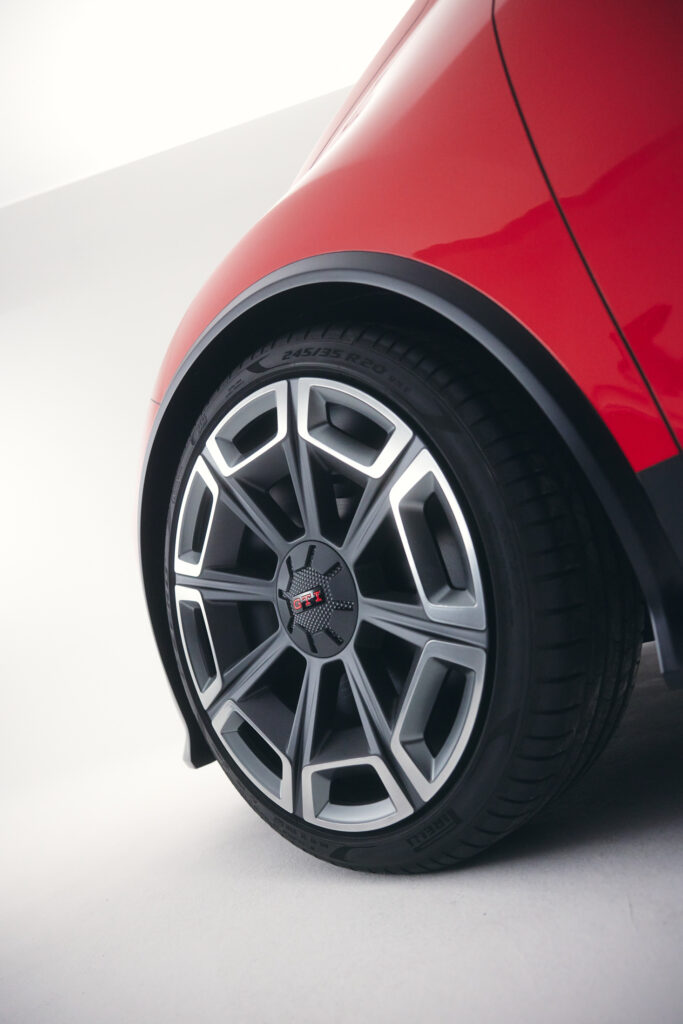 فولكس واجن ID GTI الاختبارية تنكشف رسمياً بتصميم مستوحى من أجيال جولف السابقة فولكس واجن ID GTI الاختبارية تنكشف رسمياً بتصميم مستوحى من أجيال جولف السابقة 5