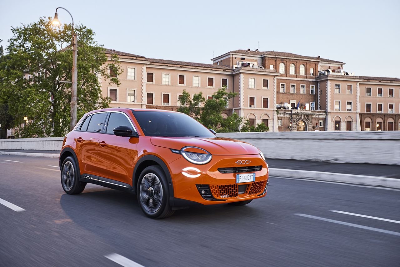 فيات 600 الجديدة كلياً تنكشف رسمياً بمحركات هجينة وكهربائية فيات 600 الجديدة كلياً تنكشف رسمياً بمحركات هجينة وكهربائية 4